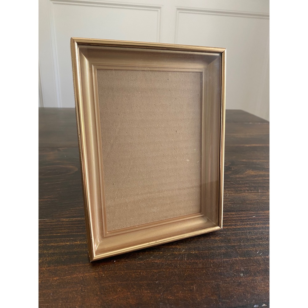 Gold Tone Textured Metal Beveled 5x7 Picture Frame Tabletop Wall Mount Vintage